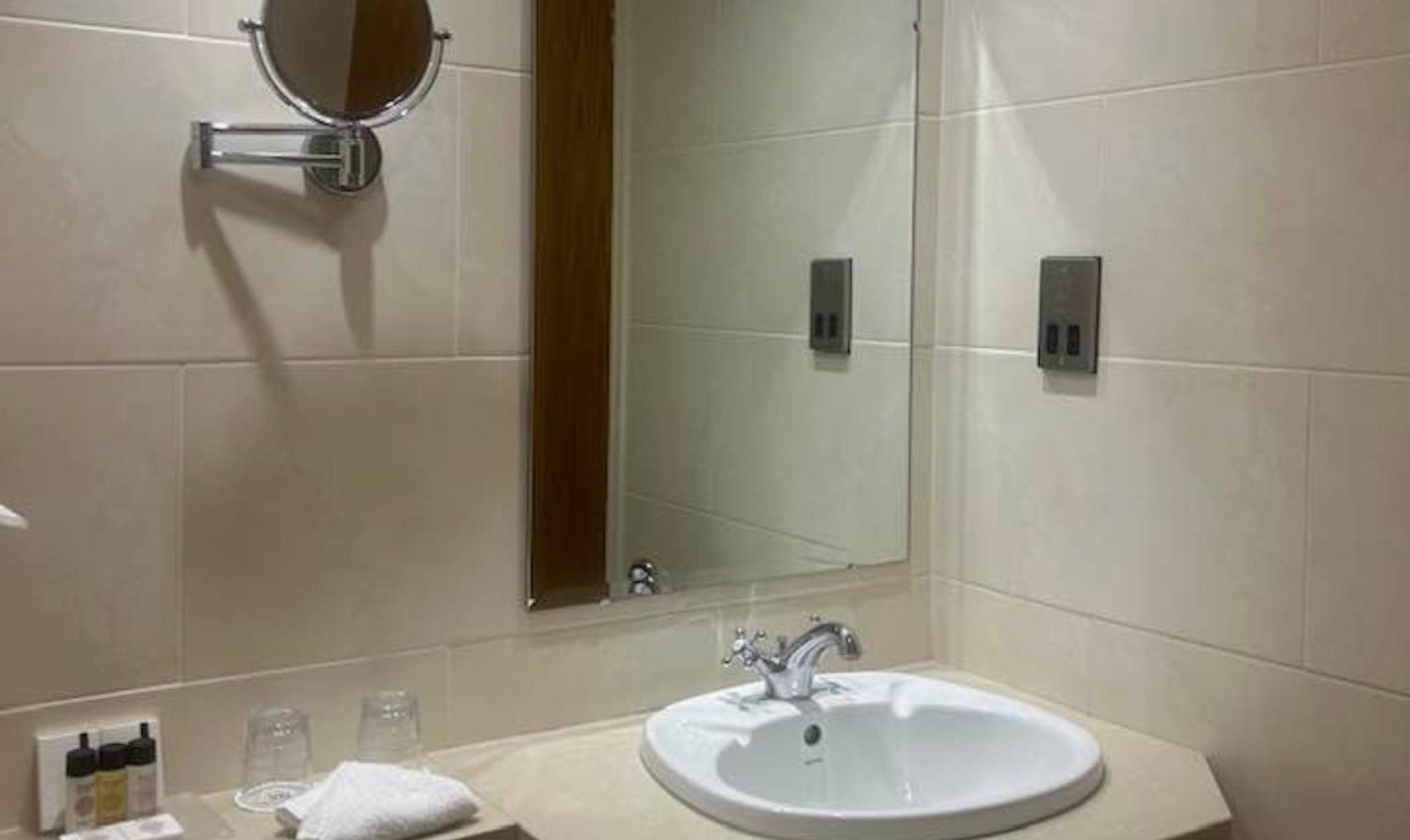 Temple Gate Hotel Ennis Luaran gambar