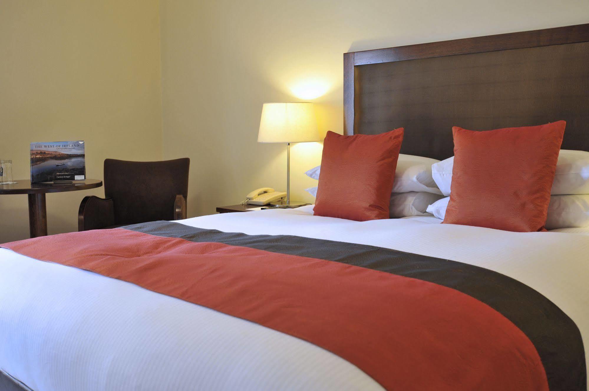 Temple Gate Hotel Ennis Luaran gambar